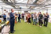 Afbeelding van programmamanager Jan Kohl die het programma afsluit