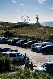 Den Haag auto en strand